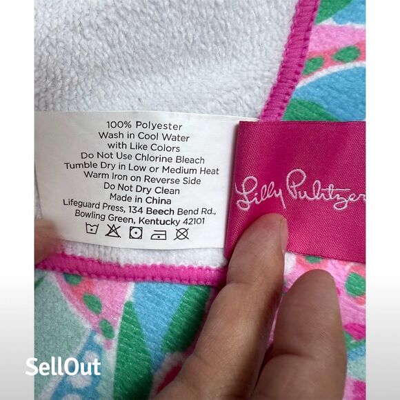Lilly Pulitzer Tropical Multicolor Lounge Beach Towel 35"x68" Like New - Picture 4 of 4